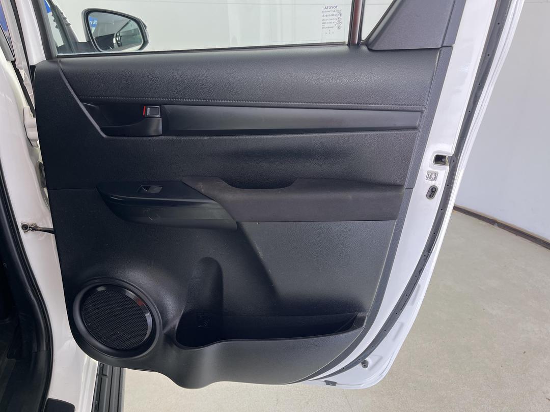 Photo '19' of Toyota Hilux