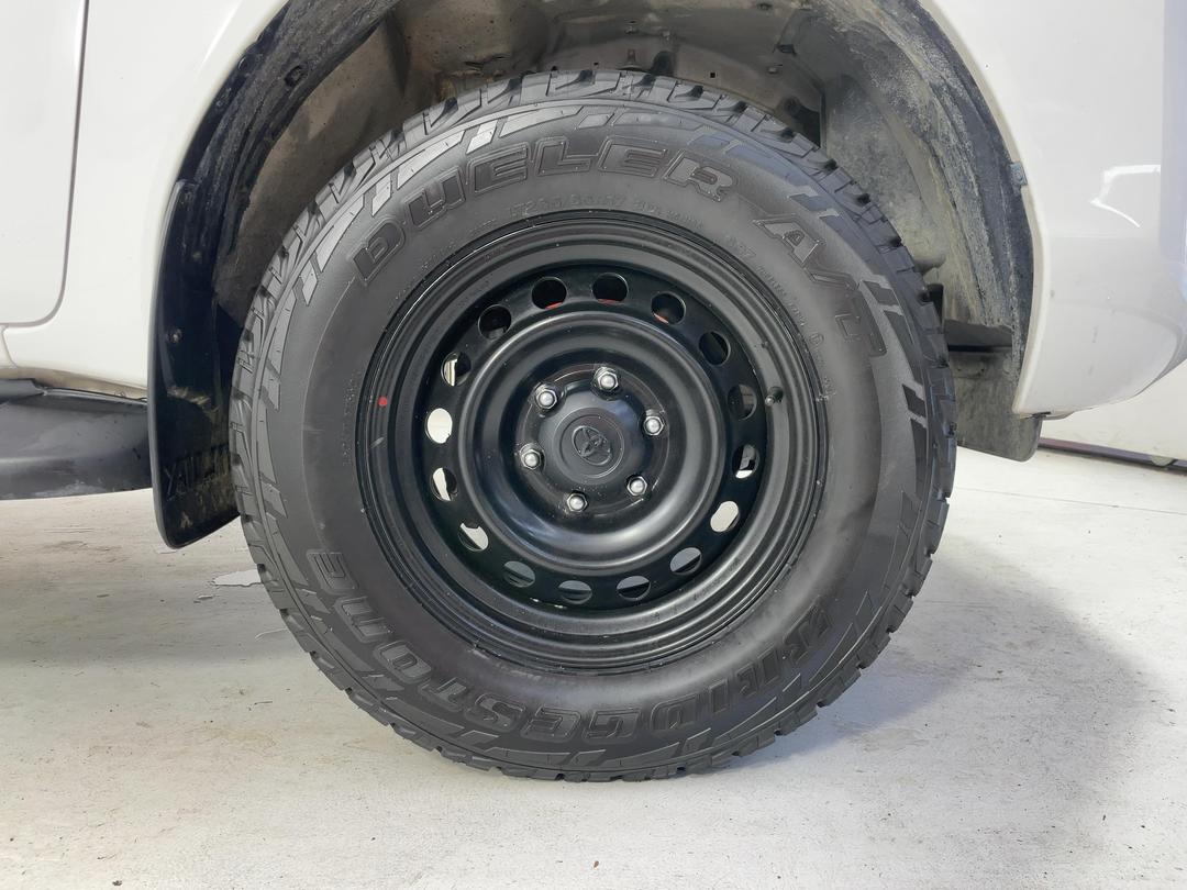 Photo '9' of Toyota Hilux