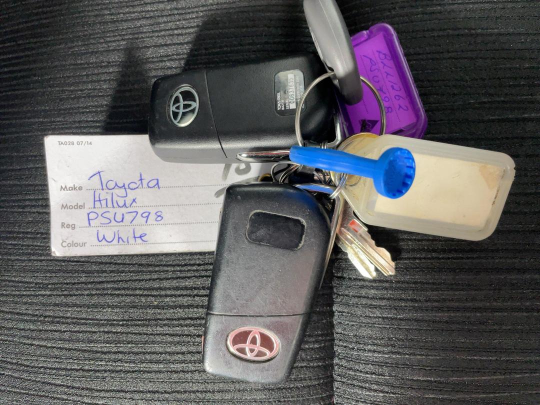 Photo '22' of Toyota Hilux