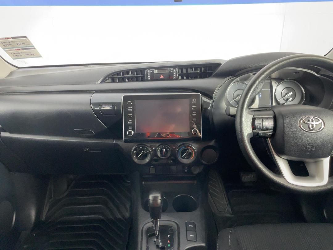 Photo '17' of Toyota Hilux