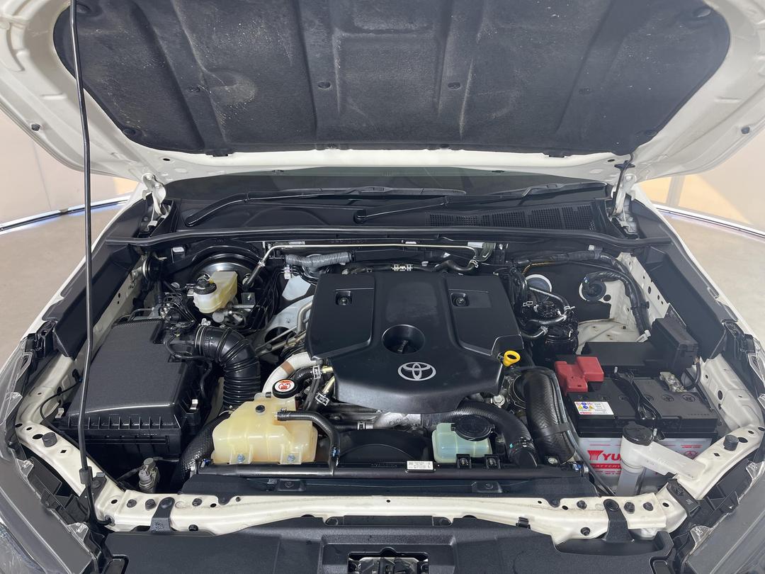 Photo '13' of Toyota Hilux