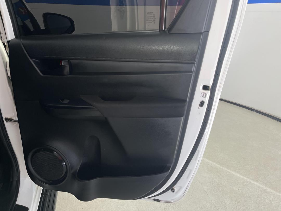Photo '19' of Toyota Hilux