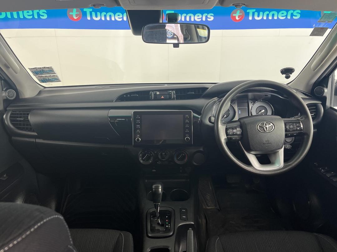 Photo '17' of Toyota Hilux