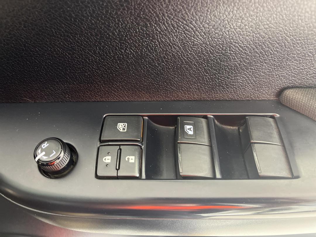 Photo '26' of Toyota Hilux