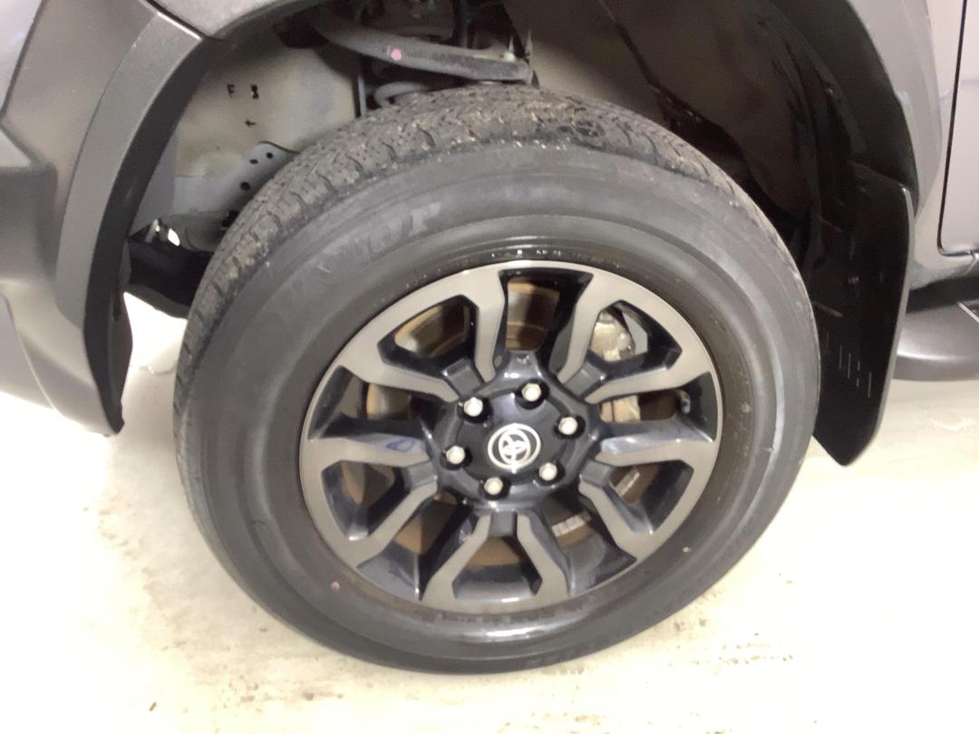 Photo '10' of Toyota Hilux