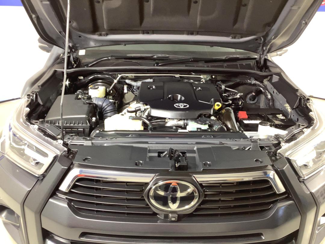 Photo '13' of Toyota Hilux