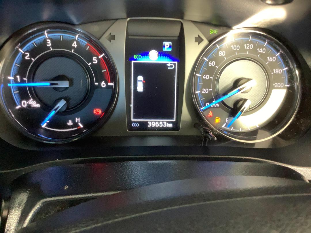 Photo '21' of Toyota Hilux