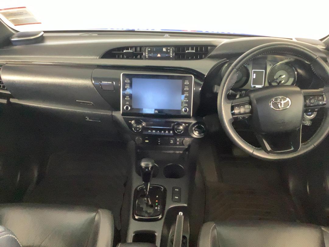 Photo '17' of Toyota Hilux