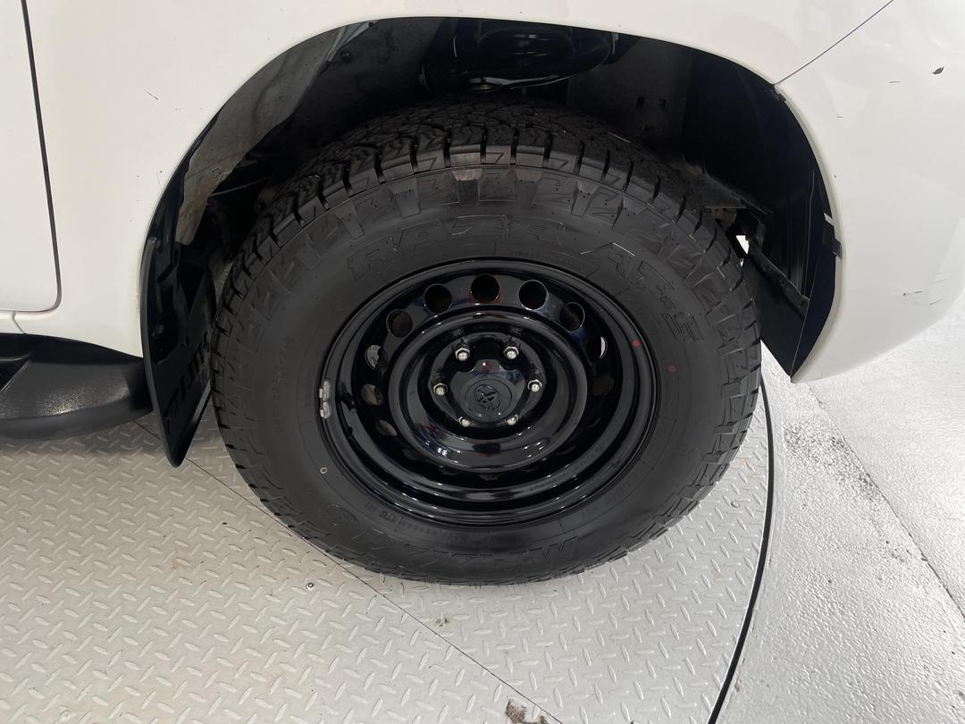 Photo '9' of Toyota Hilux