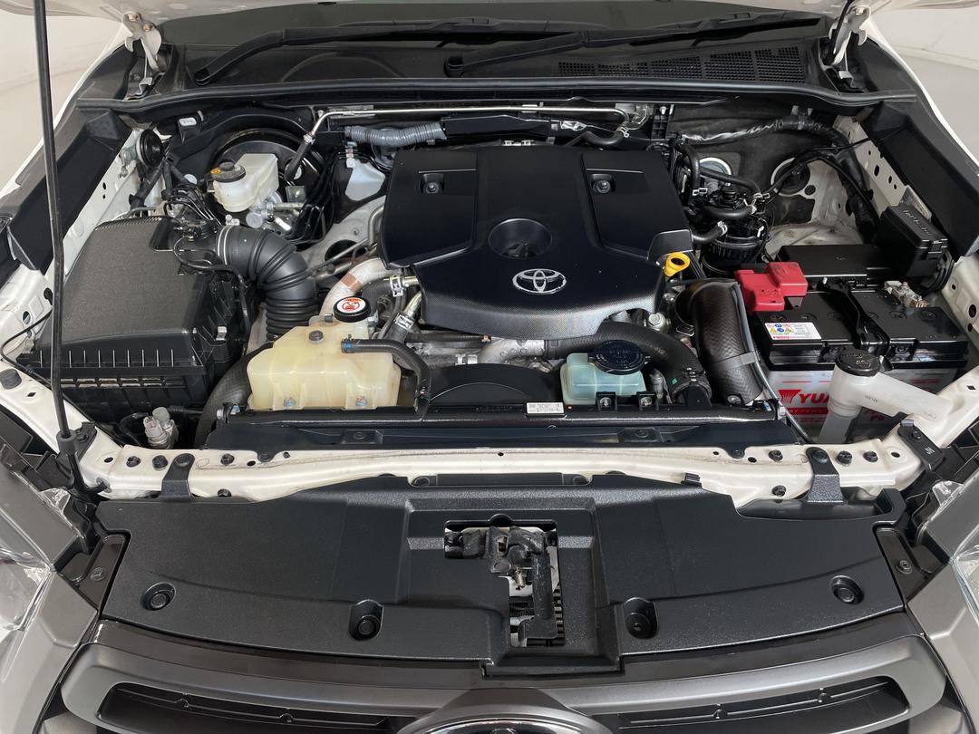 Photo '13' of Toyota Hilux