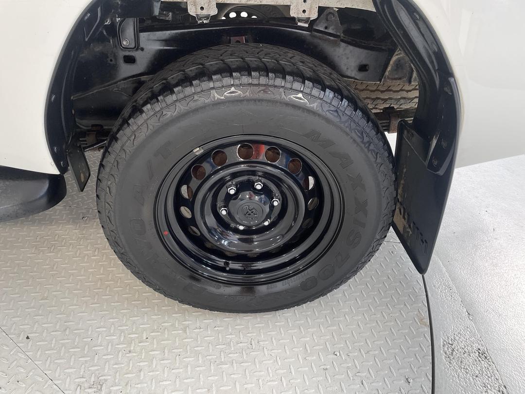 Photo '11' of Toyota Hilux