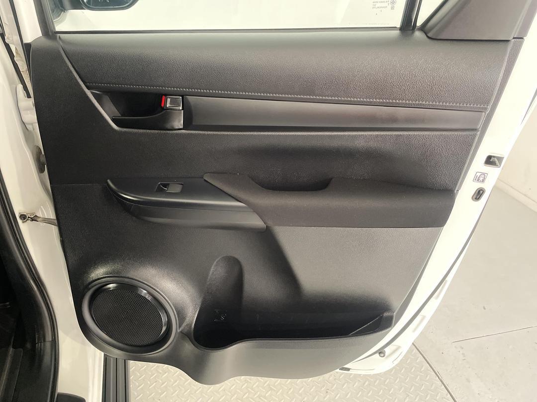 Photo '19' of Toyota Hilux