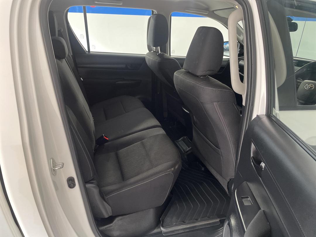 Photo '20' of Toyota Hilux