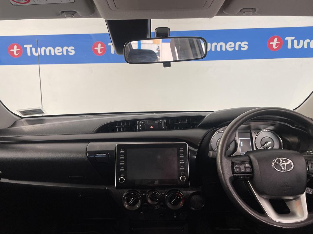 Photo '17' of Toyota Hilux