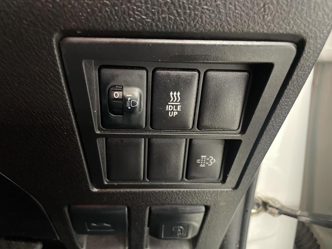 Photo '25' of Toyota Hilux