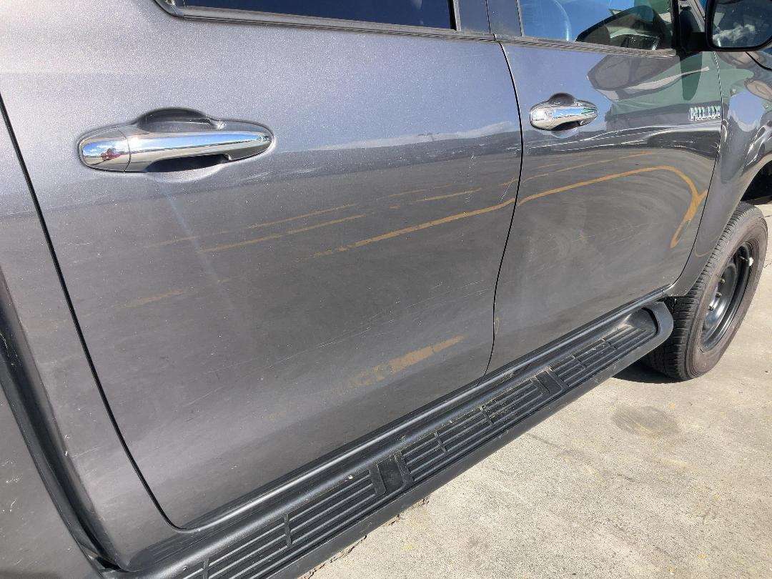 Photo '11' of Toyota Hilux SR5 TD DC