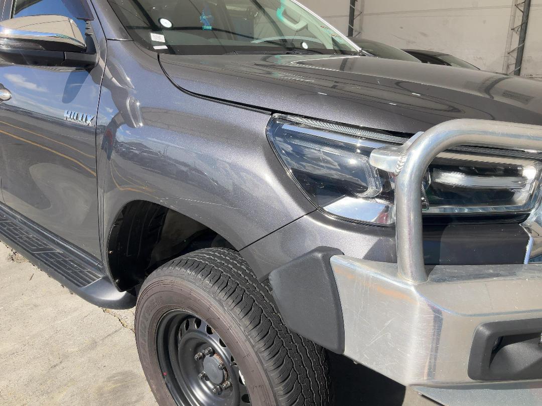 Photo '13' of Toyota Hilux SR5 TD DC