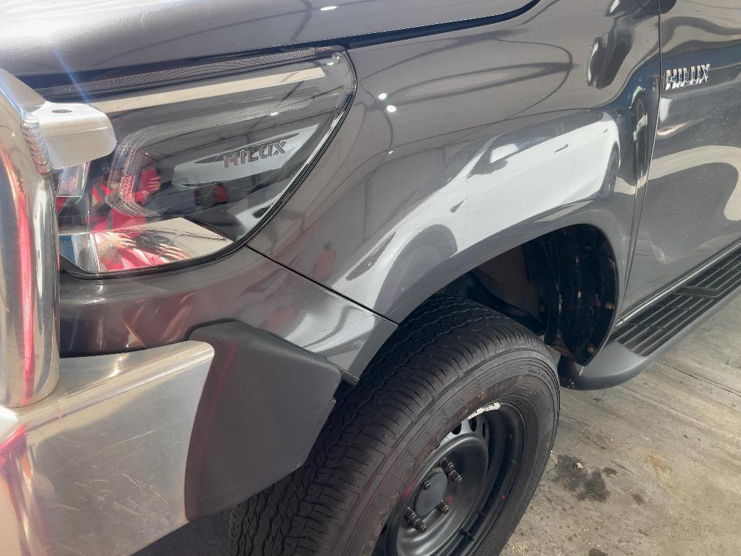 Photo '15' of Toyota Hilux SR5 TD DC