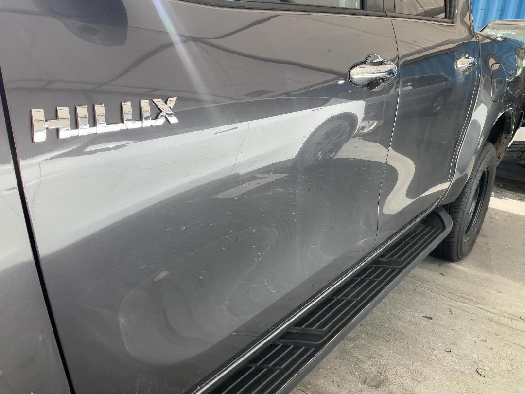 Photo '16' of Toyota Hilux SR5 TD DC