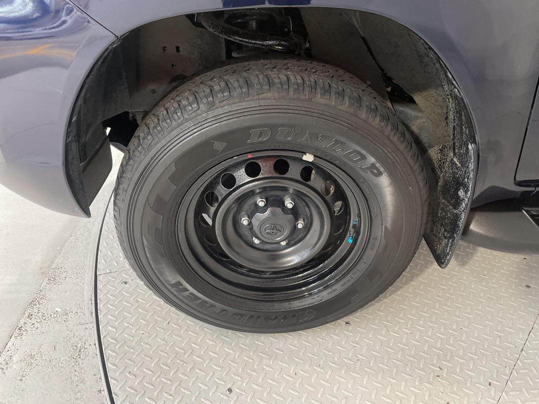 Photo '10' of Toyota Hilux