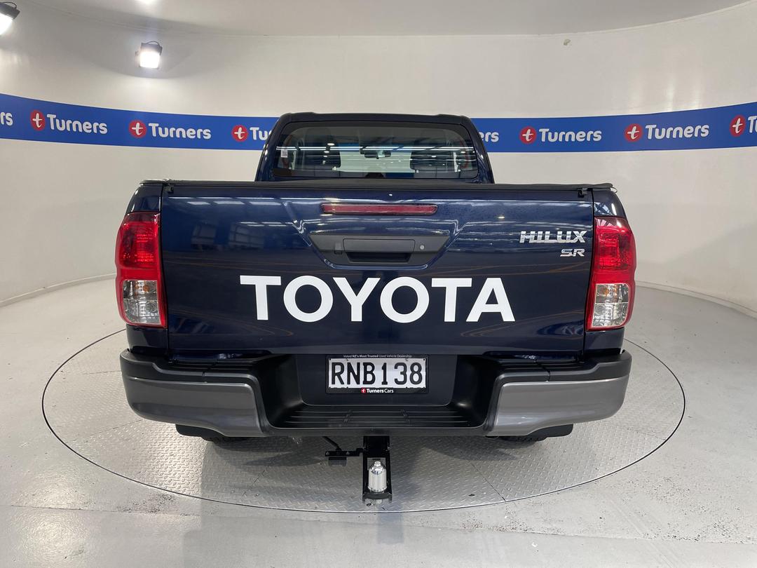 Photo '6' of Toyota Hilux