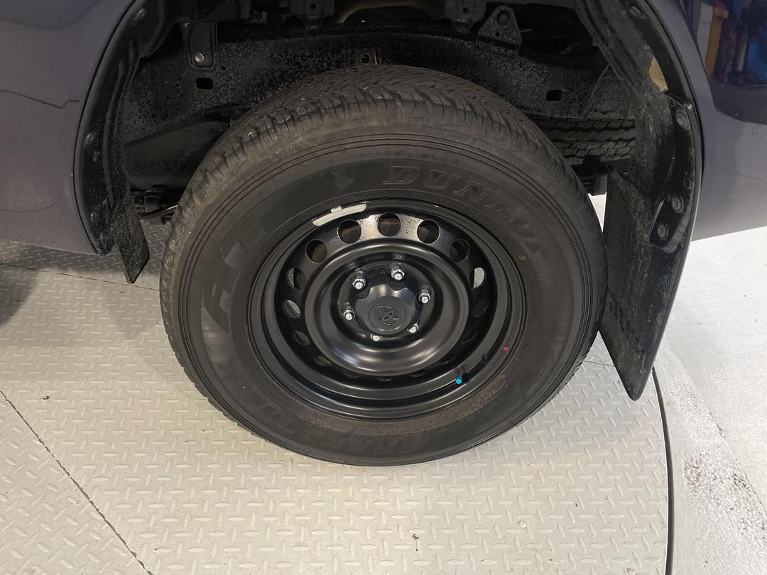 Photo '11' of Toyota Hilux