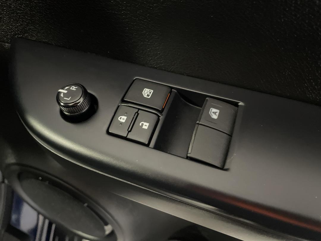 Photo '23' of Toyota Hilux