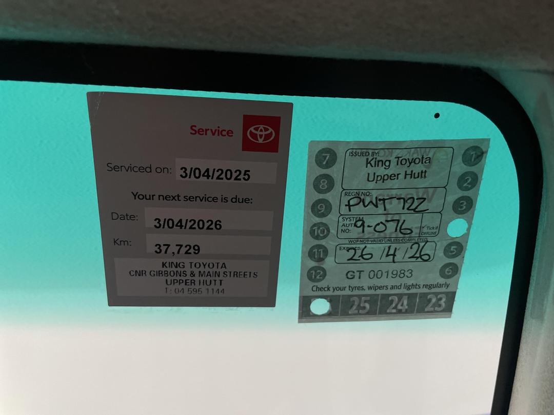 Photo '33' of Toyota Hilux