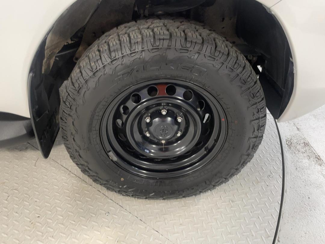 Photo '9' of Toyota Hilux
