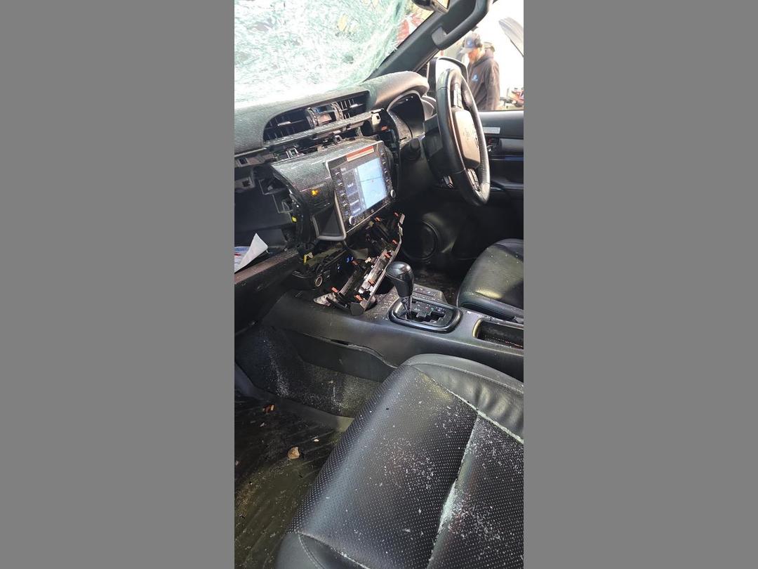 Photo '19' of Toyota Hilux SR5 Cruiser TD DC Photo '19' of Toyota Hilux SR5 Cruiser TD DC