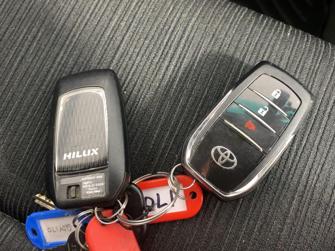Photo '22' of Toyota Hilux