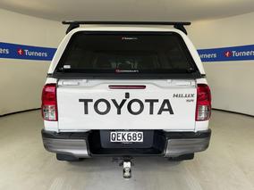 Photo '6' of Toyota Hilux
