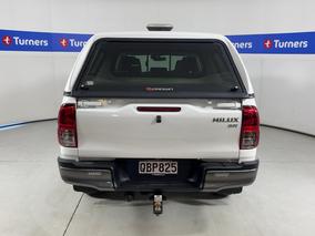 Photo '6' of Toyota Hilux