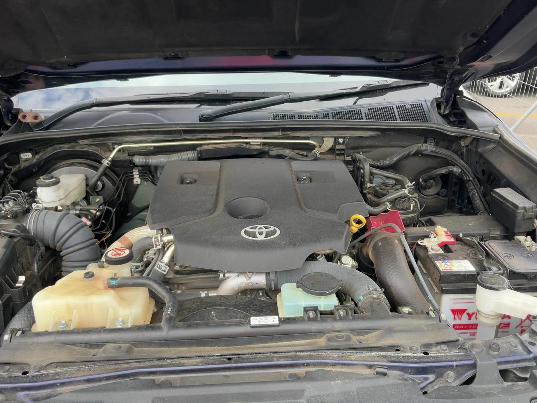Photo '7' of Toyota Hilux SR5 TD DC