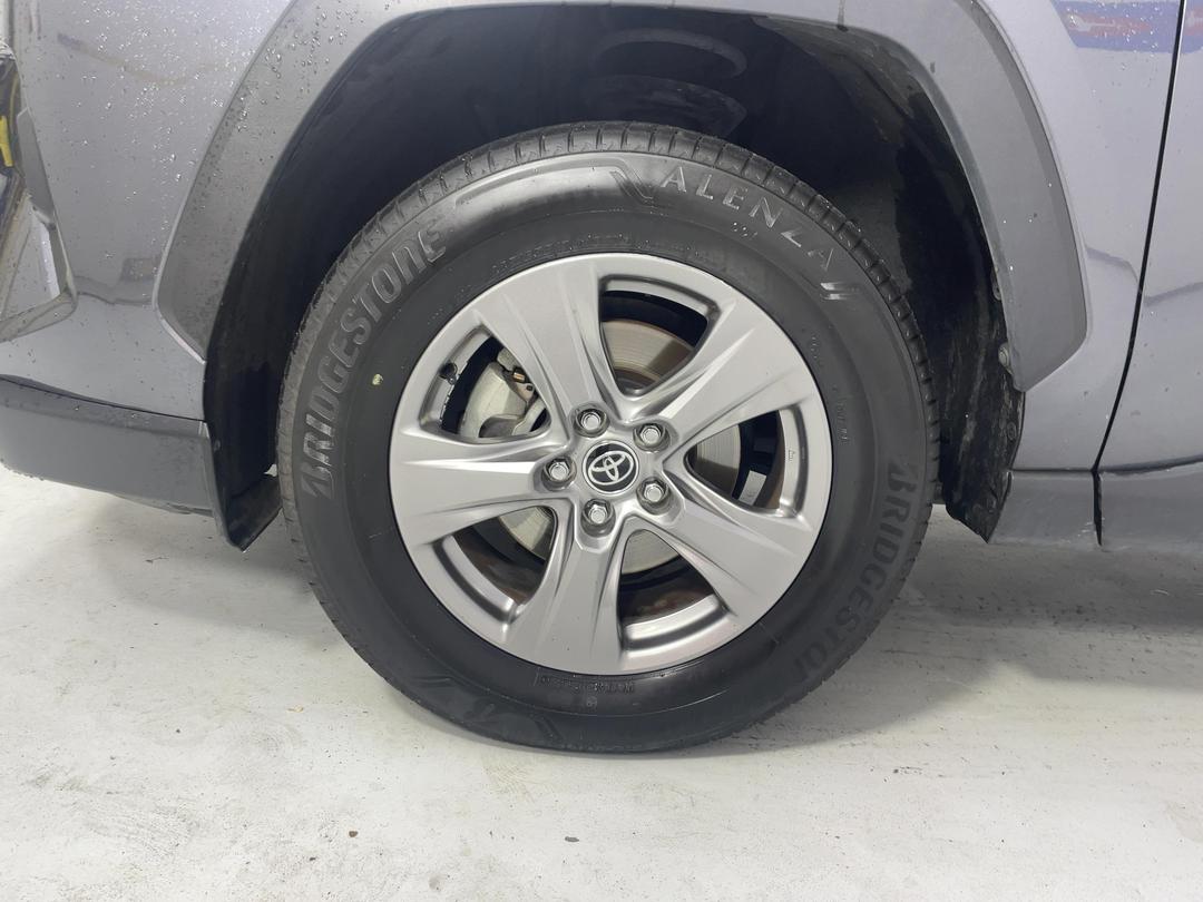 Photo '10' of Toyota Rav4