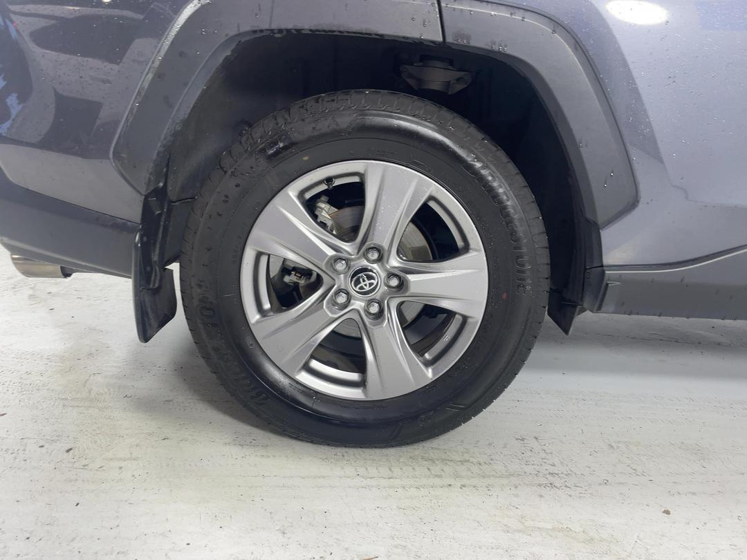 Photo '12' of Toyota Rav4