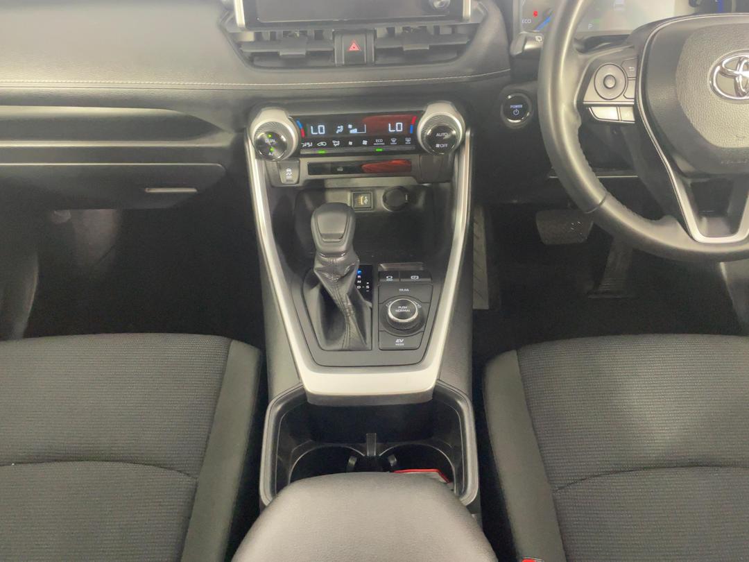 Photo '18' of Toyota Rav4