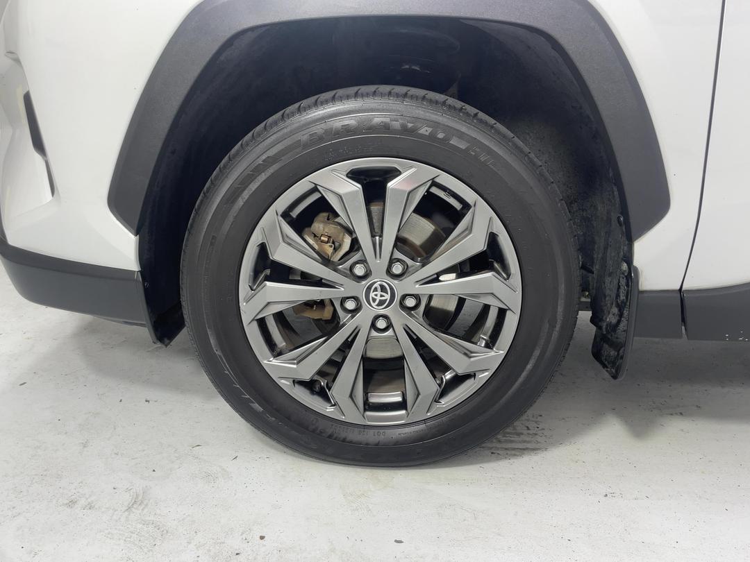 Photo '10' of Toyota Rav4