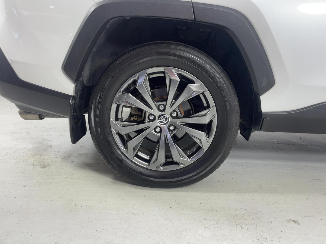 Photo '12' of Toyota Rav4