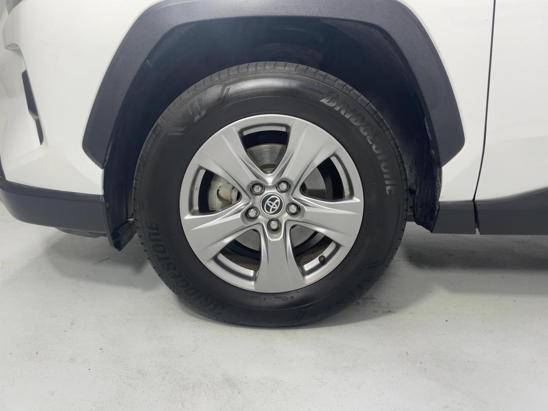 Photo '10' of Toyota Rav4