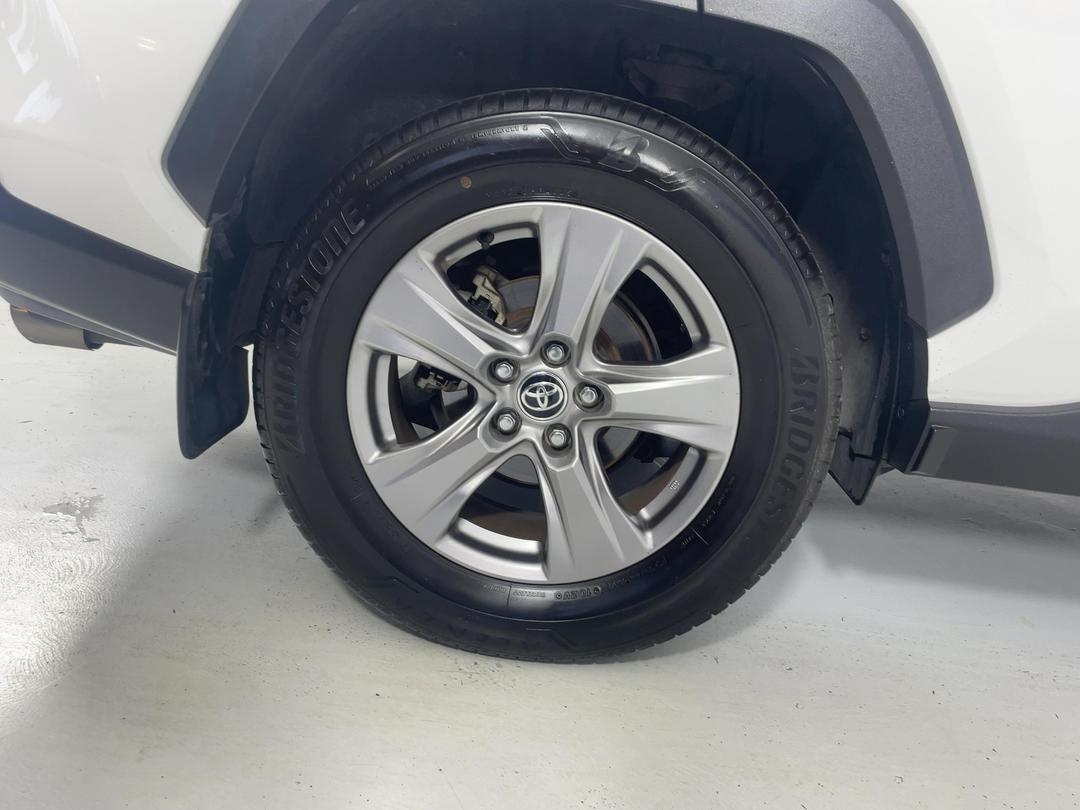 Photo '12' of Toyota Rav4