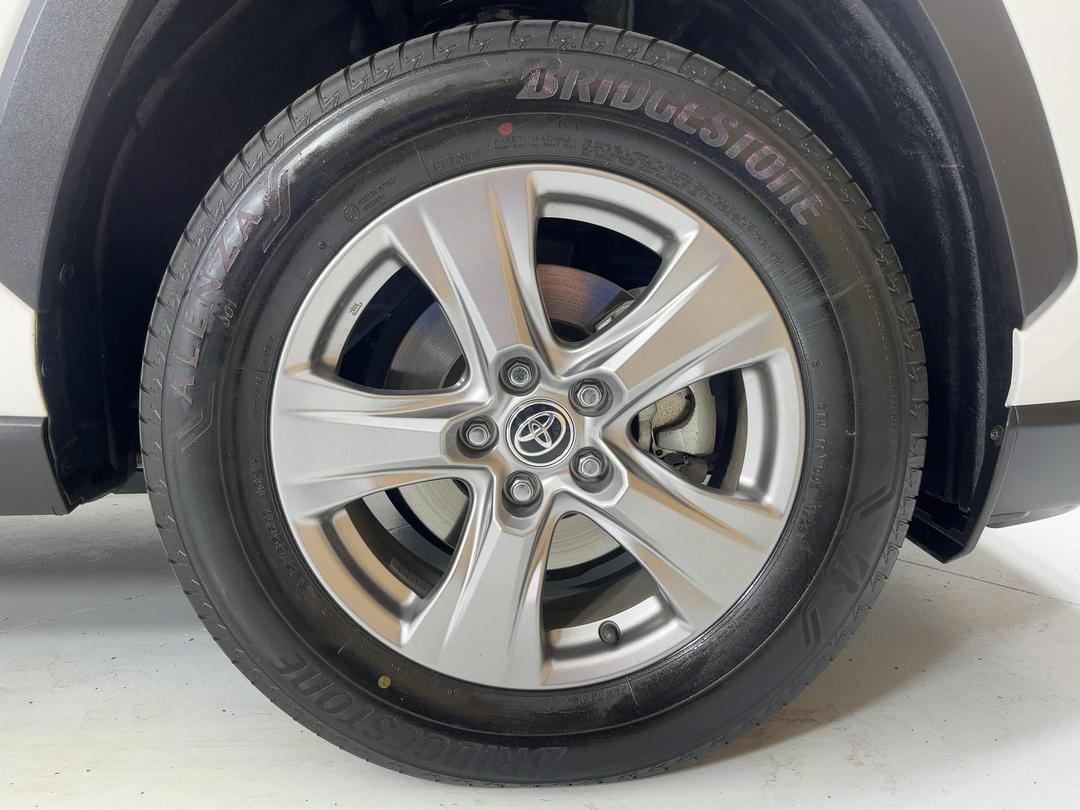 Photo '9' of Toyota Rav4
