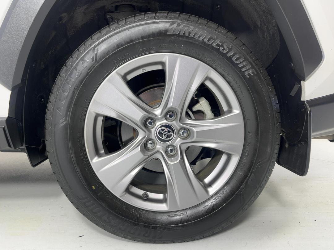 Photo '11' of Toyota Rav4