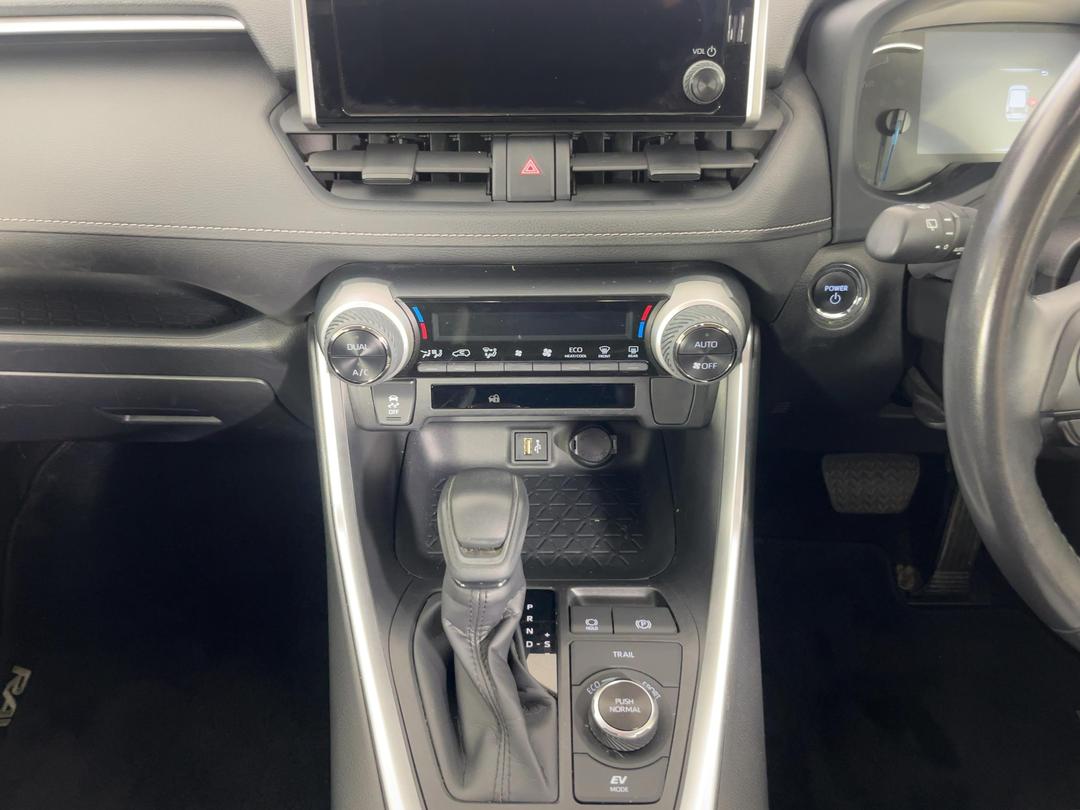 Photo '18' of Toyota Rav4