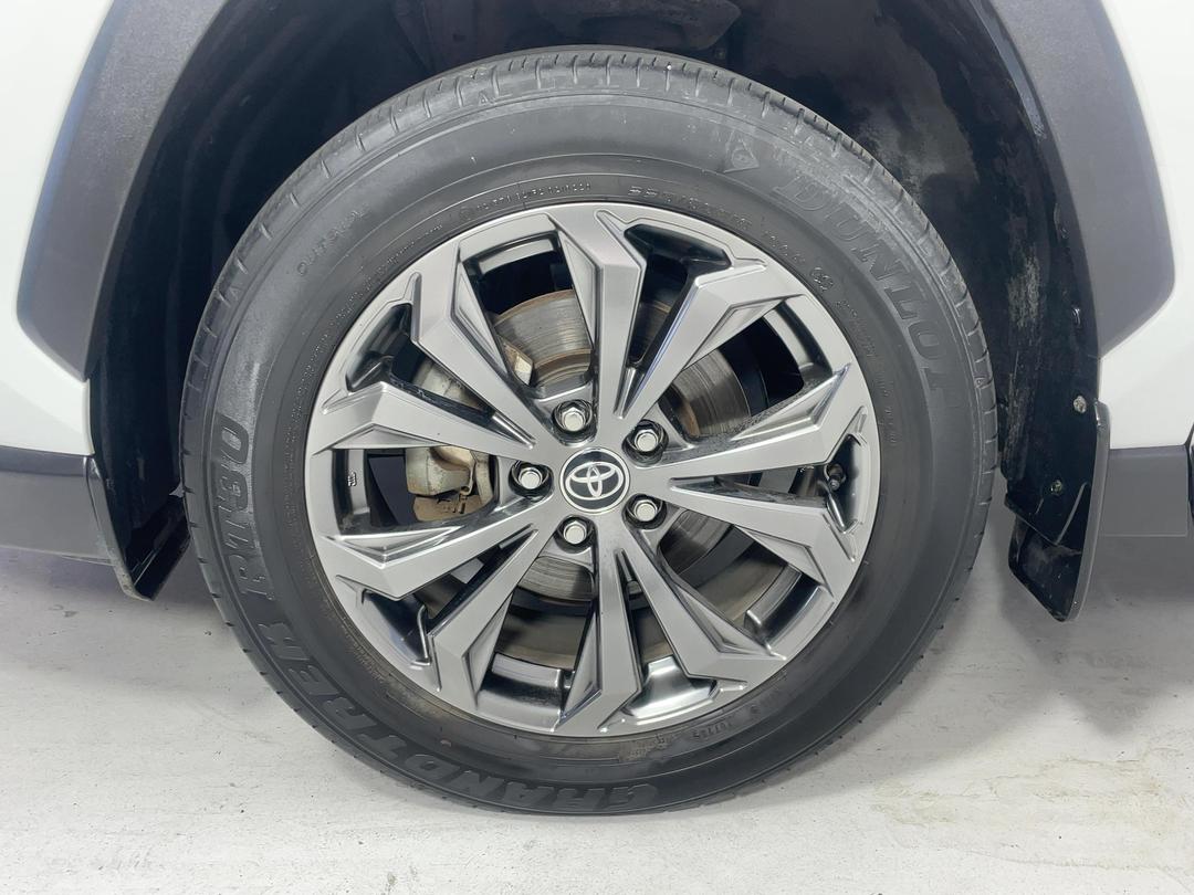 Photo '10' of Toyota Rav4