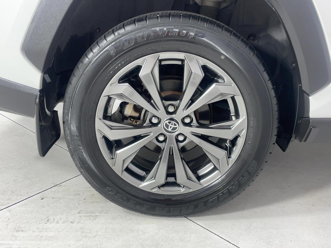 Photo '12' of Toyota Rav4