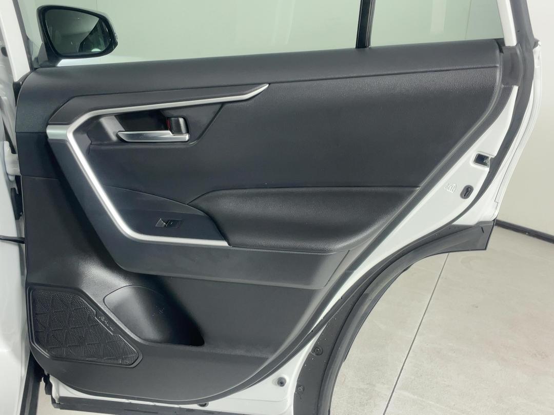 Photo '19' of Toyota Rav4