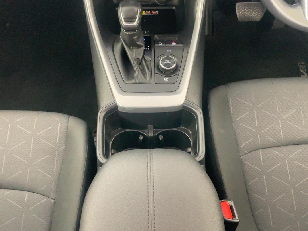 Photo '18' of Toyota Rav4