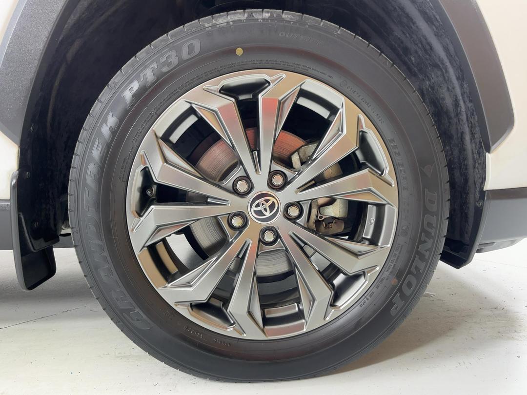 Photo '9' of Toyota Rav4