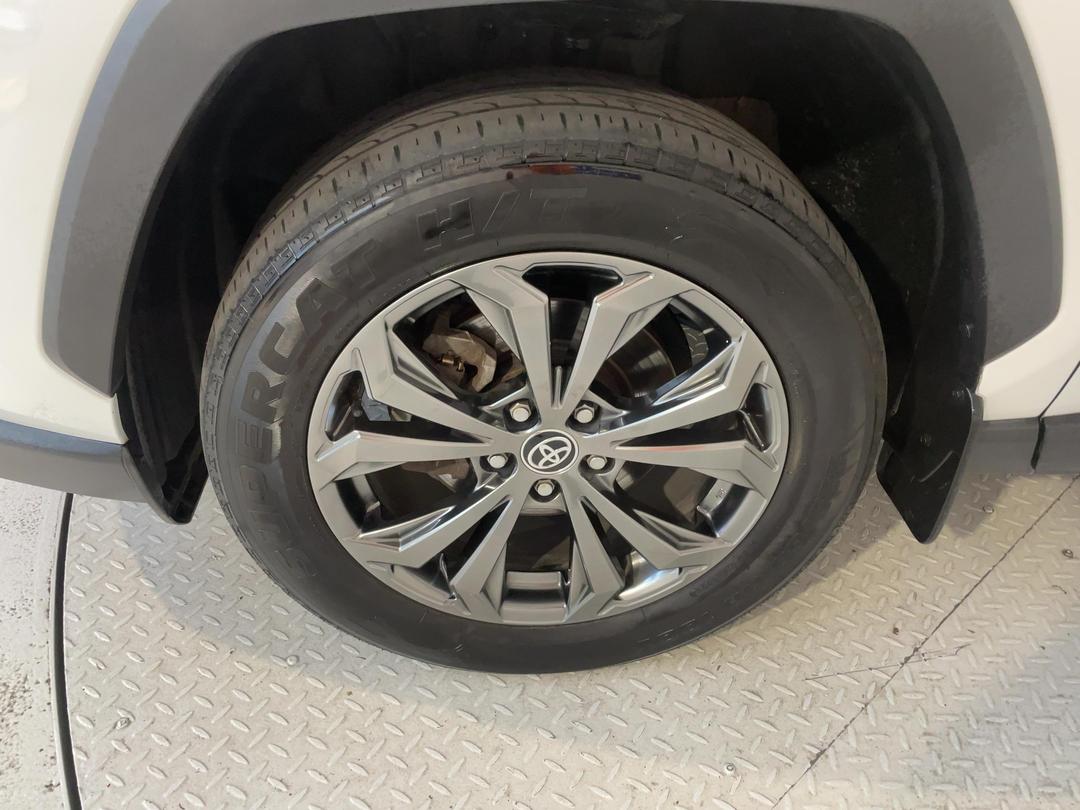 Photo '10' of Toyota Rav4